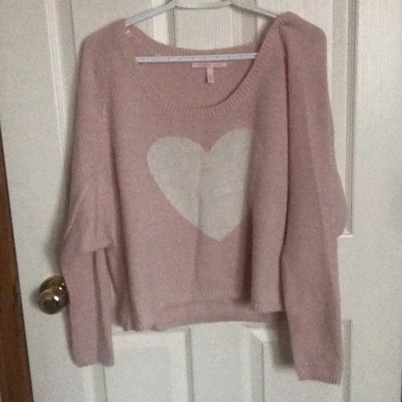 Victoria's Secret Sweaters - Heart wool Victoria Secret cropped sweater